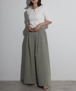 ボンジュールサガン BONJOUR SAGAN タックフレアワイドパンツ （BLACK）